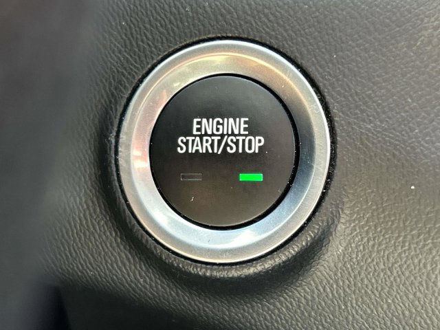 Used 2024 GMC Terrain SLE FWD image 29