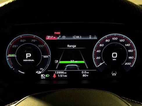 Used 2024 Audi RS e-tron GT w/ Carbon Performance Package AWD/4WD image 20