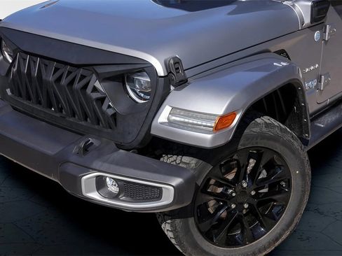 Used 2021 Jeep Wrangler Unlimited Sahara w/ Cold Weather Group image 3