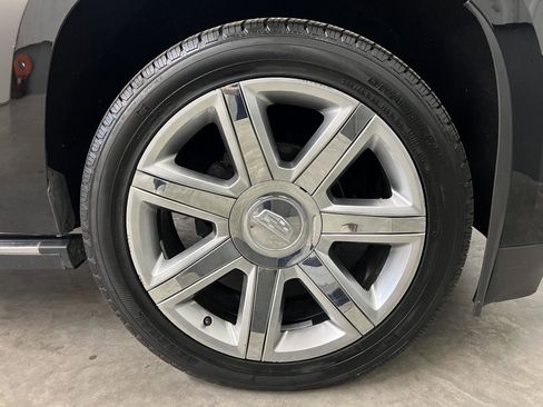 Used 2015 Cadillac Escalade Premium image 46