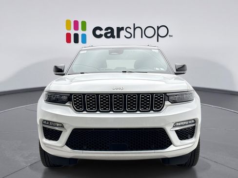 Used 2024 Jeep Grand Cherokee Summit w/ Luxury Tech Group V AWD/4WD image 8