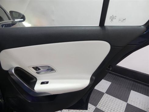 Used 2021 Mercedes-Benz A 220 4MATIC image 27