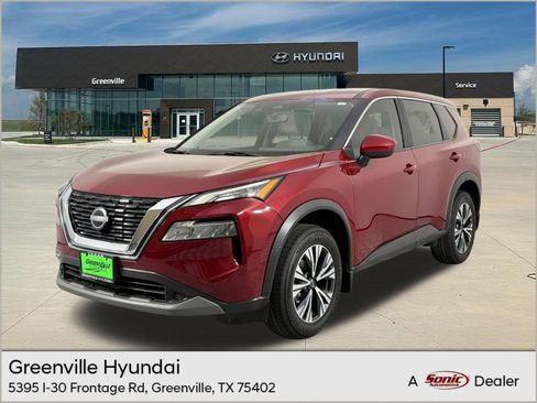 Used 2023 Nissan Rogue SV image 1