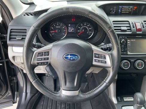 Used 2014 Subaru Forester 2.5i Touring AWD/4WD image 17