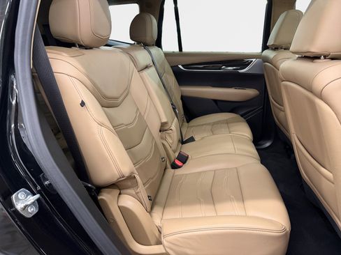Used 2024 Cadillac XT6 Sport w/ LPO, ONYX Package AWD/4WD image 12