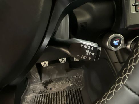 Used 2025 Toyota GR86 Premium w/ ALL Weather Mat Package (TMS) image 15