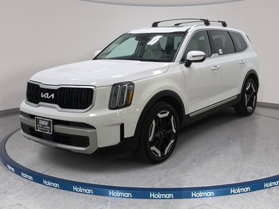 Used 2024 Kia Telluride EX w/ EX Captain's Chair Package