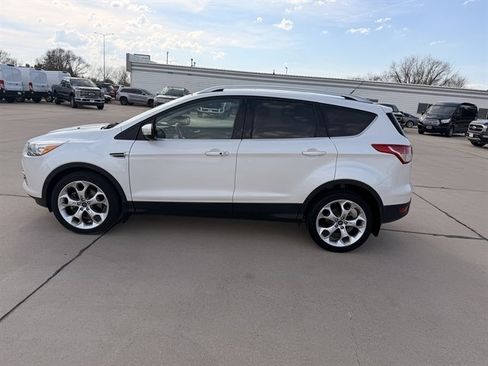 Used 2014 Ford Escape Titanium w/ Equipment Group 401A AWD/4WD image 8