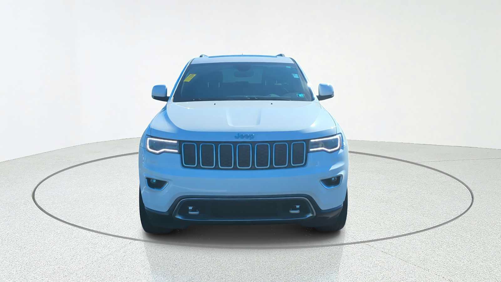 Used 2018 Jeep Grand Cherokee Limited RWD image 4