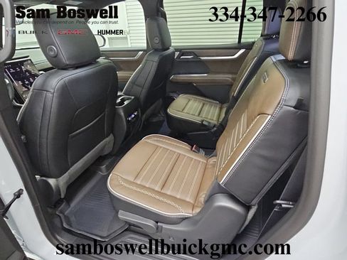 New 2026 GMC Acadia Denali Ultimate w/ LPO, All-Weather Package FWD image 33