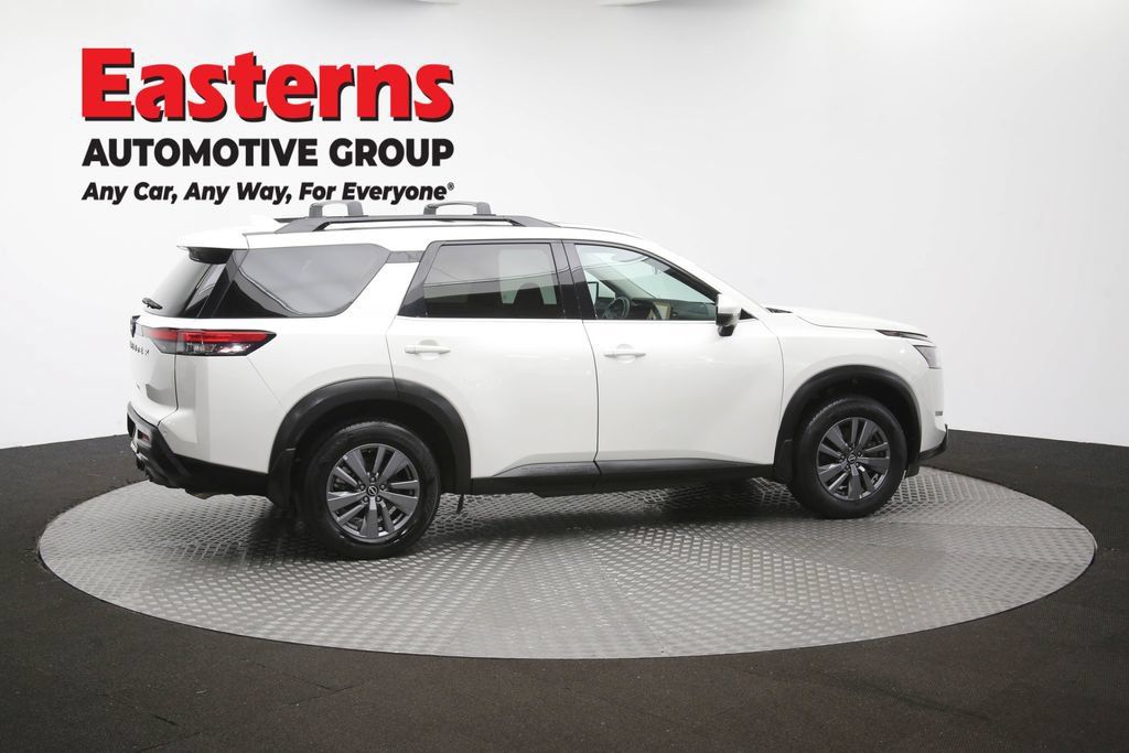 Used 2024 Nissan Pathfinder SV w/ SV Premium Package AWD/4WD image 48