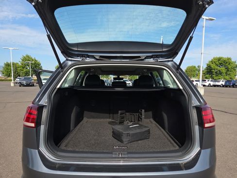 Used 2019 Volkswagen Golf Alltrack SE AWD/4WD image 27