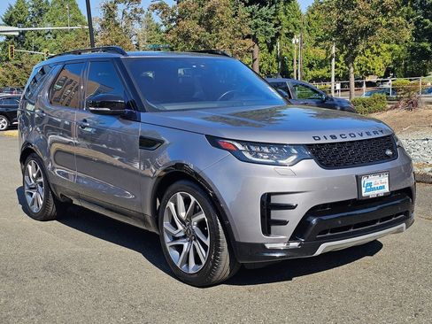 Used 2020 Land Rover Discovery Landmark image 3