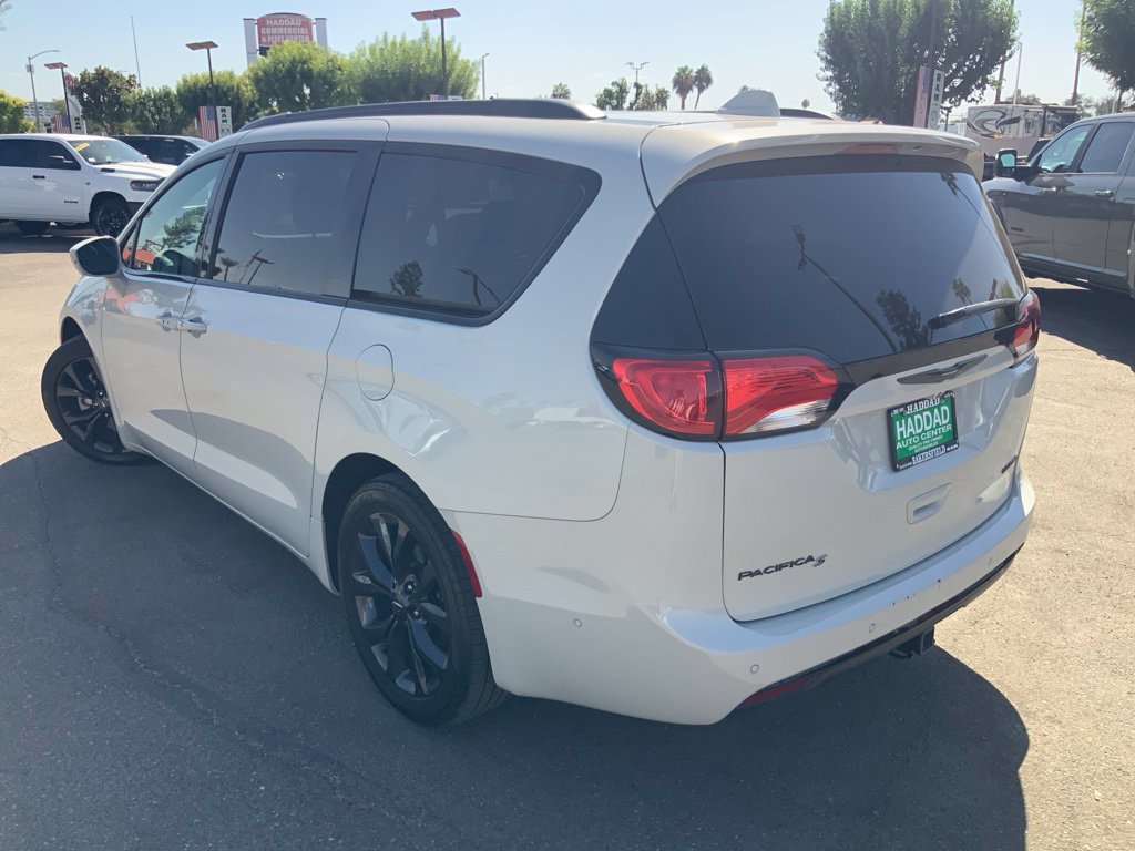 Certified 2020 Chrysler Pacifica Limited FWD image 5