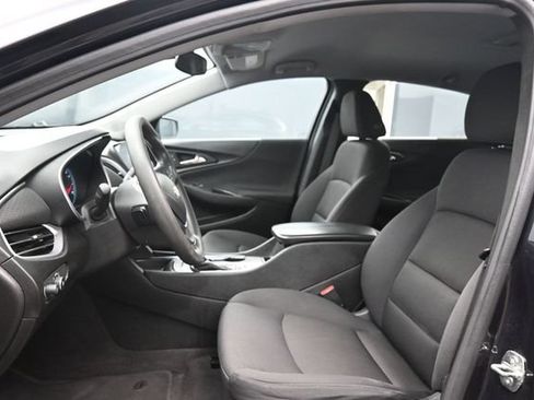 Used 2023 Chevrolet Malibu LT w/ Driver Confidence Package FWD image 12
