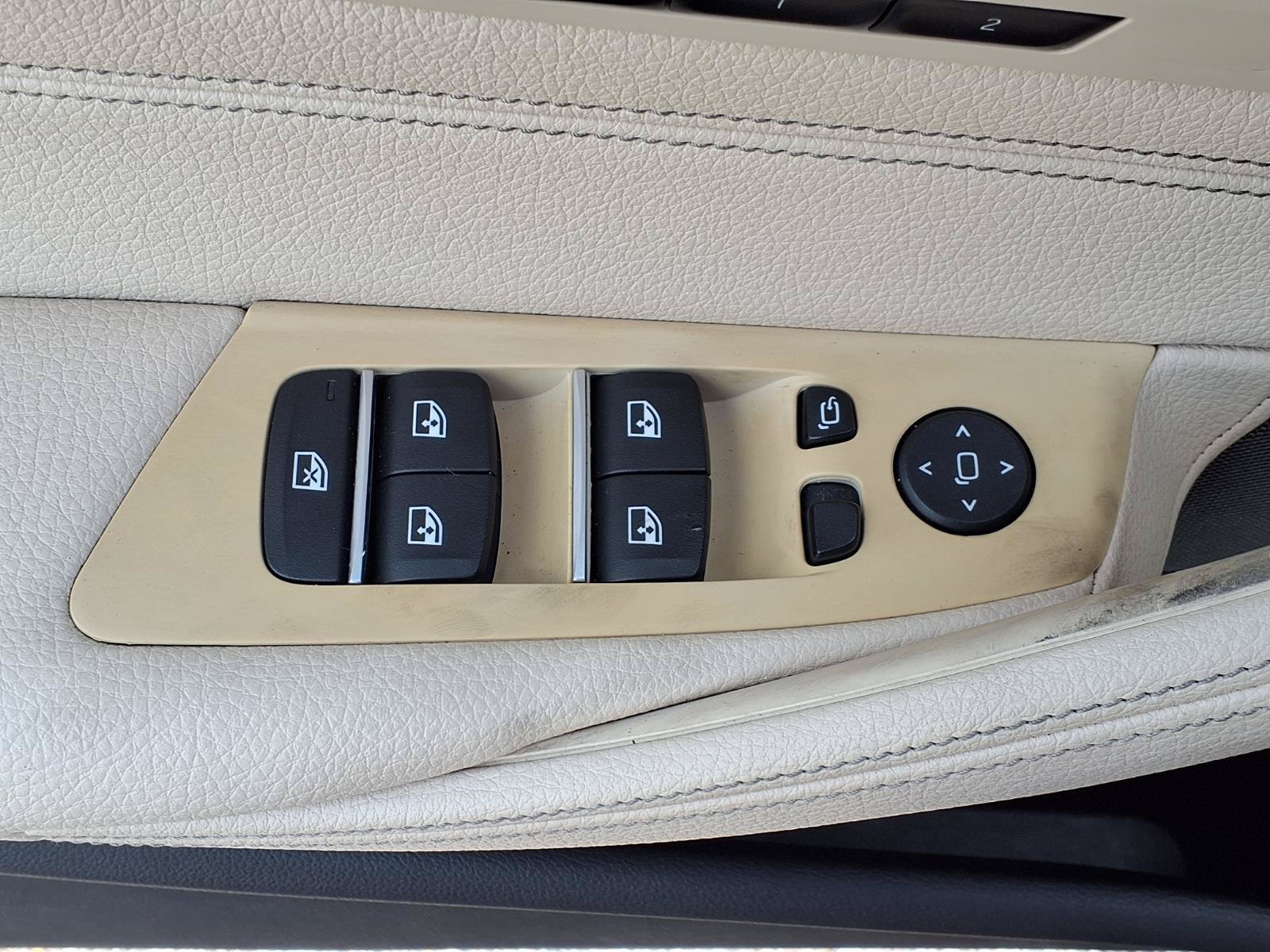 Used 2019 BMW 540i w/ Convenience Package RWD image 9