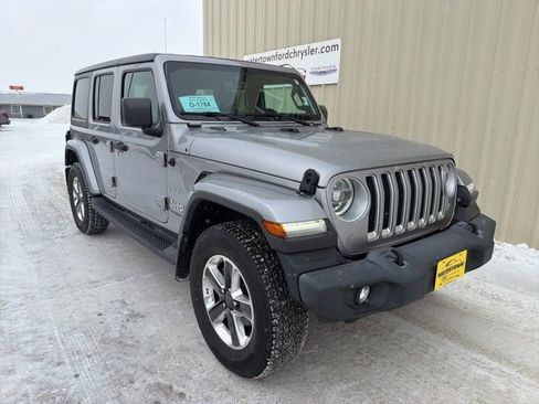 Used 2019 Jeep Wrangler Unlimited Sahara w/ Dual Top Group image 2