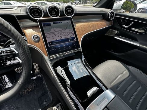 Certified 2024 Mercedes-Benz GLC 300 image 31