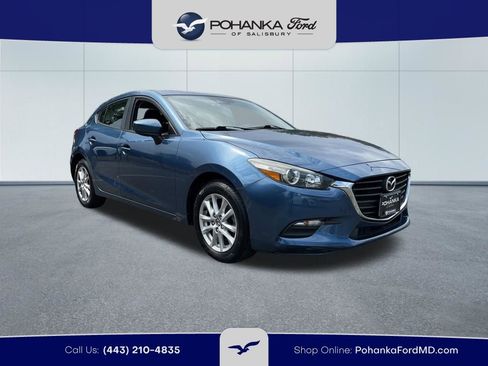Used 2018 MAZDA MAZDA3 Sport FWD image 4