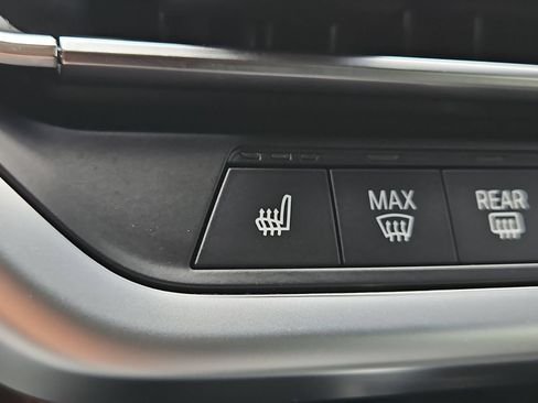 Used 2024 BMW X4 xDrive30i w/ Parking Assistance Package AWD/4WD image 27