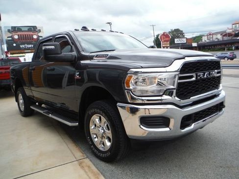 Certified 2024 RAM 2500 Tradesman w/ Chrome Appearance Group AWD/4WD image 13