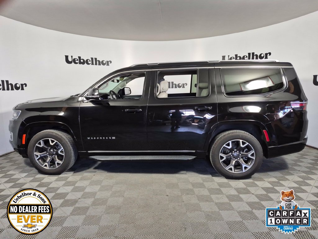 Used 2023 Jeep Wagoneer Series III w/ Preferred Equipment Group AWD/4WD image 4