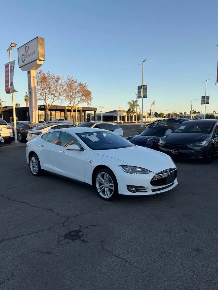 Used 2016 Tesla Model S 90D AWD/4WD image 3