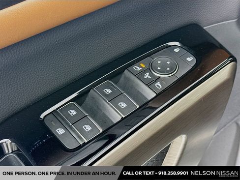 Certified 2025 Nissan Pathfinder Platinum w/ Cargo Package FWD image 18