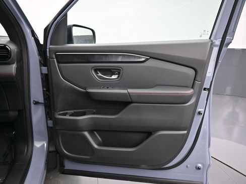 Certified 2025 Honda Pilot Black Edition image 42