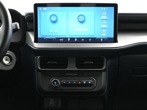 Used 2025 Ford Maverick XL FWD image 17