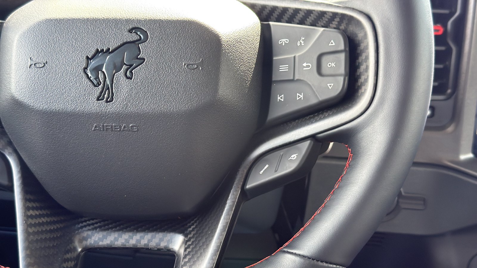 New 2026 Ford Bronco Raptor w/ Interior Carbon Fiber Pack AWD/4WD image 16