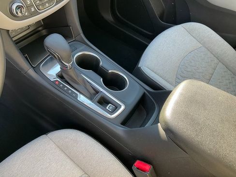 Used 2024 Chevrolet Equinox LT image 14