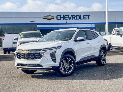 New 2026 Chevrolet Trax LT w/ Driver Confidence Package image 1