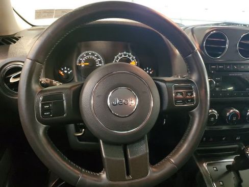 Used 2014 Jeep Patriot High Altitude image 16