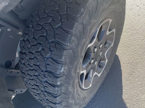 Used 2023 Jeep Wrangler Unlimited Rubicon w/ Cold Weather Group image 12