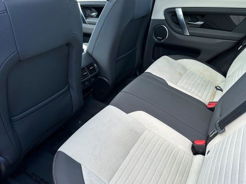 Used 2024 Land Rover Discovery Sport S image 11
