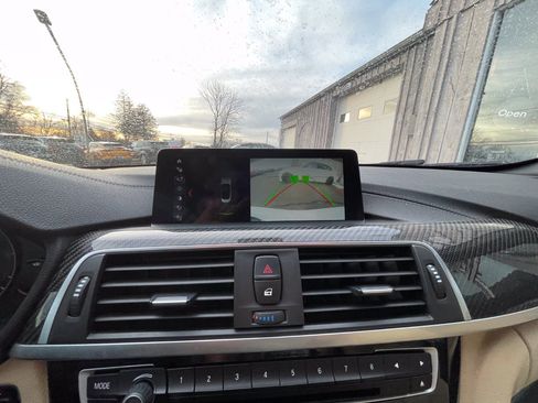 Used 2020 BMW 440i xDrive Convertible w/ M Sport Package image 15