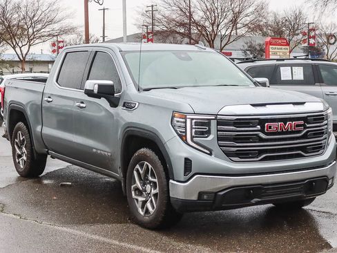 Used 2024 GMC Sierra 1500 SLT w/ SLT Convenience Package image 5