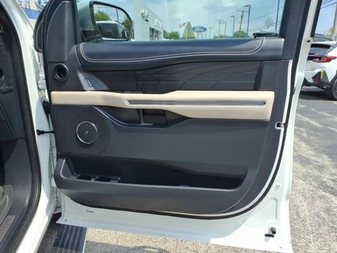 Certified 2024 Ford Expedition Max Platinum AWD/4WD image 32