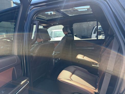 Used 2023 Ford Expedition King Ranch AWD/4WD image 8