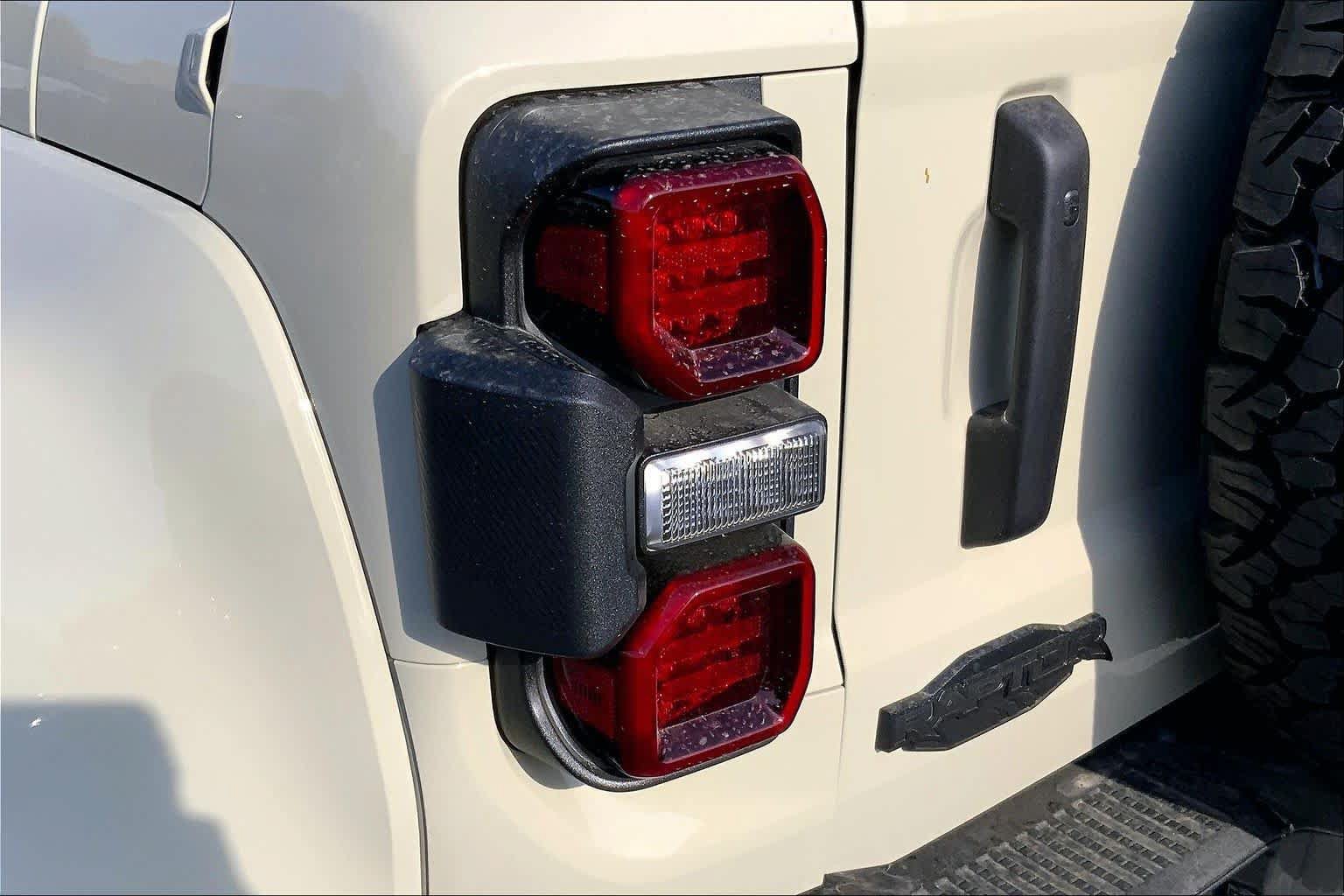 New 2026 Ford Bronco Raptor AWD/4WD image 11