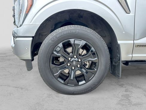 Certified 2023 Ford F150 Platinum w/ FX4 Off-Road Package AWD/4WD image 17