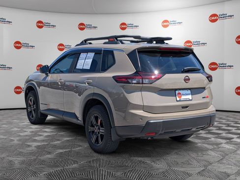 Used 2026 Nissan Rogue SV AWD/4WD image 7