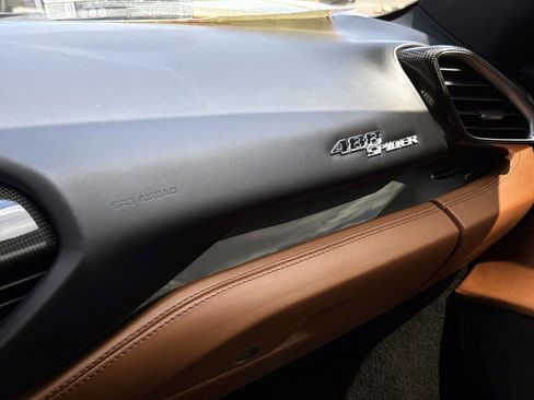Used 2018 Ferrari 488 Spider image 28