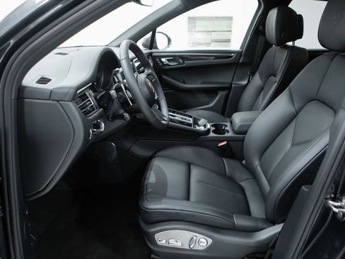 New 2026 Porsche Macan Turbo AWD/4WD image 22