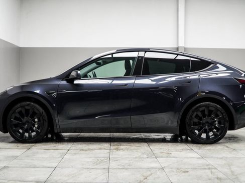 Used 2024 Tesla Model Y Long Range image 9