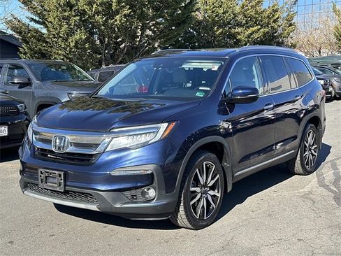 Used 2019 Honda Pilot Touring image 2