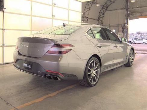 Used 2023 Genesis G70 2.0T image 4