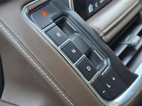 Used 2023 Chevrolet Tahoe High Country w/ Premium Package 2 image 16