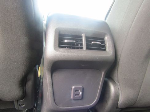 Used 2023 Chevrolet Equinox LT w/ LPO, Floor Liner Package AWD/4WD image 29